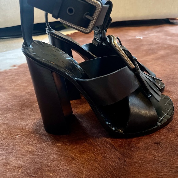 Bottega Veneta Black Fringe Block Heel - Picture 6 of 13